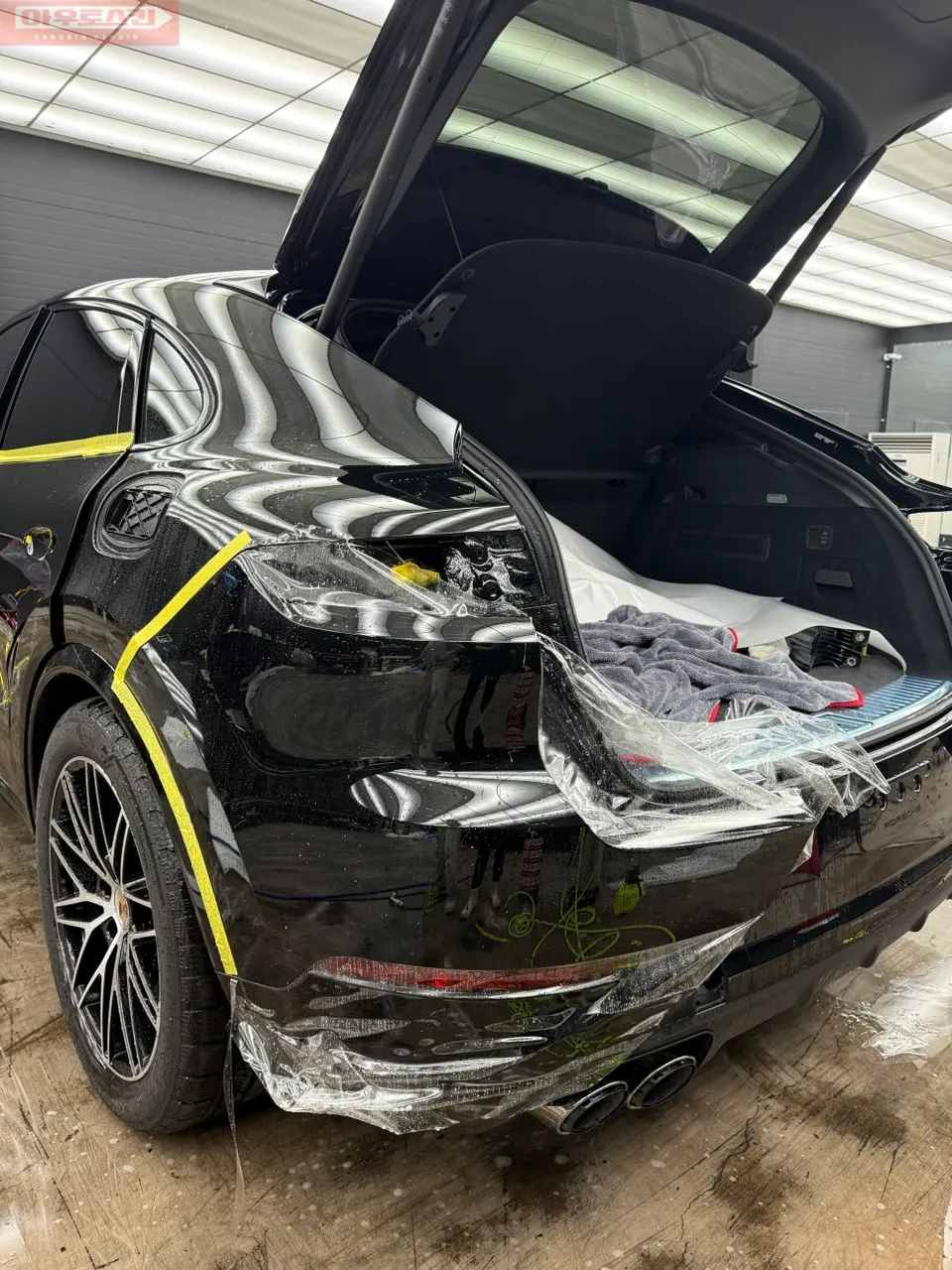 Porsche Cayenne PPF施工事例｜費用目安と仕上がり 施工写真 1-2