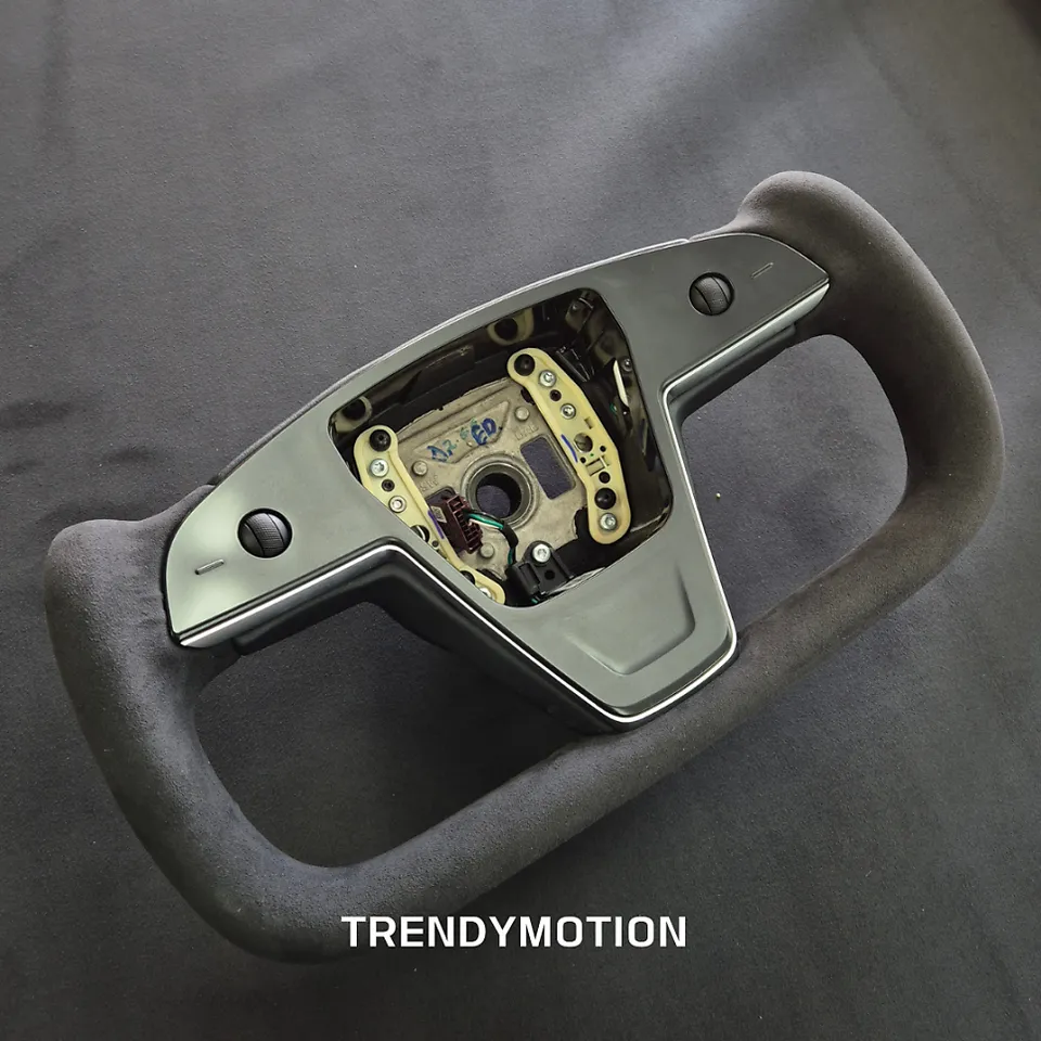 Tesla Model S Steering Wheel Customization Review photo 8