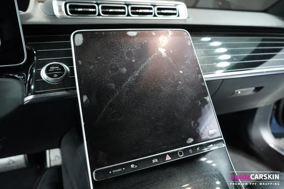 Mercedes-Benz S580 MaybachのPPF施工事例|透明度99.9%の保護膜 施工写真 3-1