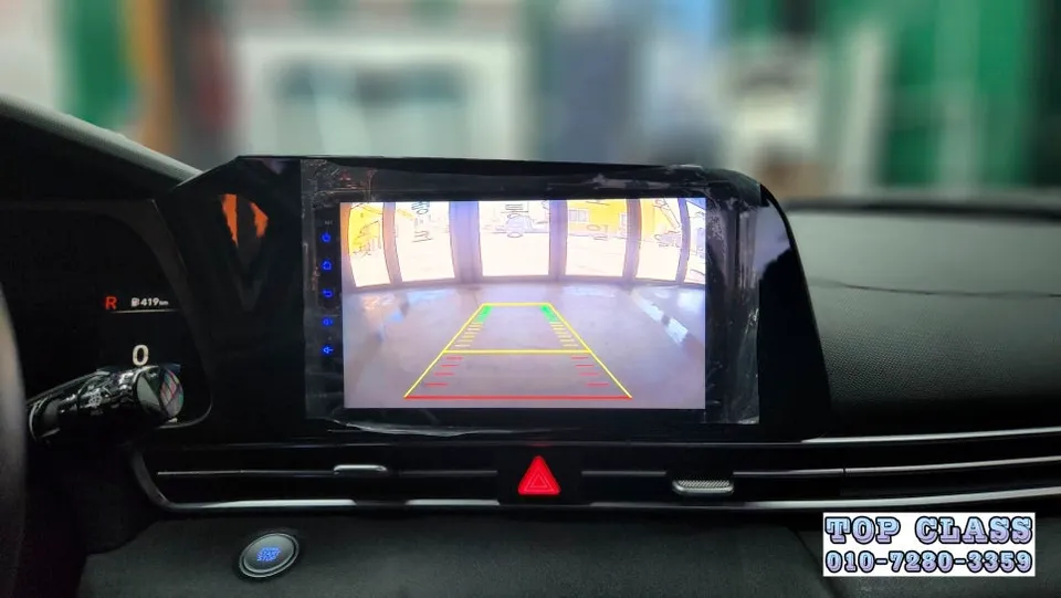 Hyundai Elantra CN7のAndroid Auto・CarPlay取付事例 施工写真 1-3