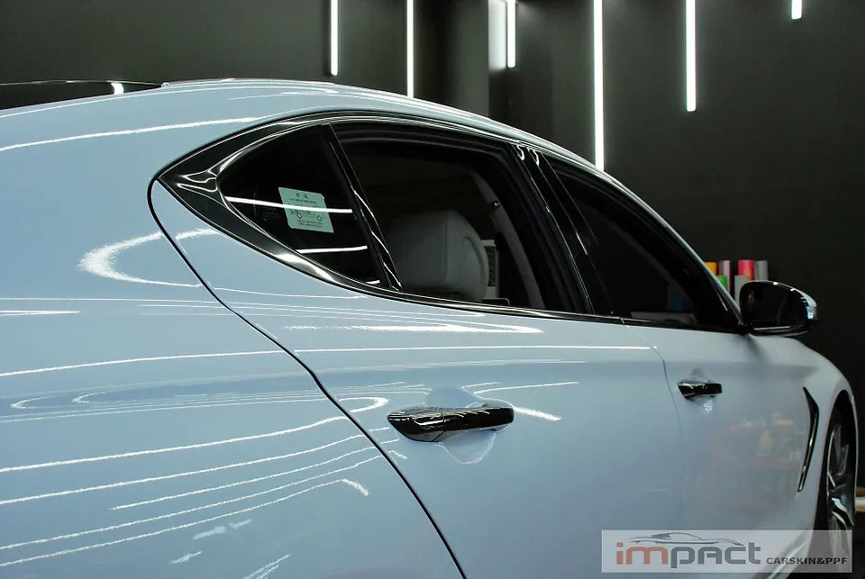 Genesis G70のカーラッピング事例|費用目安と仕上がり 施工写真 1-3