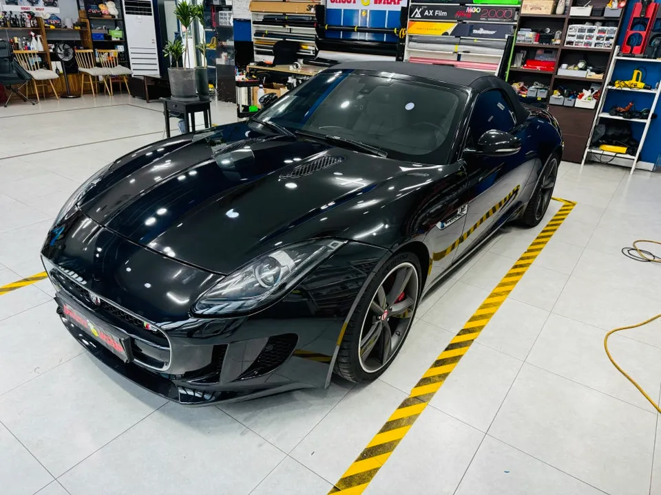 Jaguar F-Typeのカーラッピング事例｜費用目安・仕上がり 施工写真 2-3