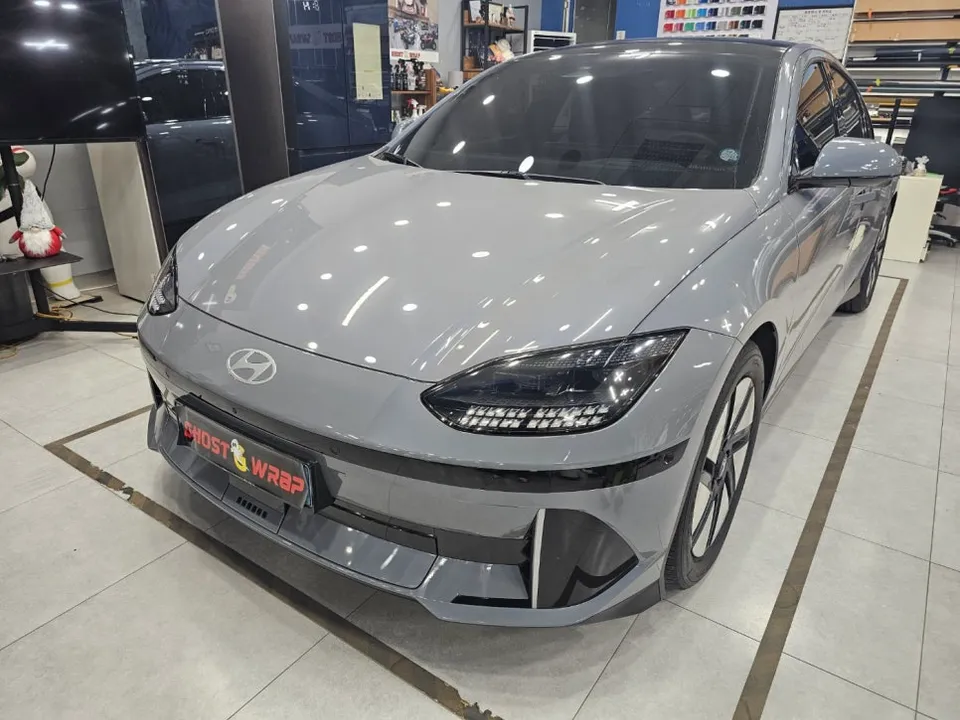 Hyundai IONIQ vinyl wrap - Hyundai IONIQ Vinyl Wrap Review: Emblem Upgrade photo 3