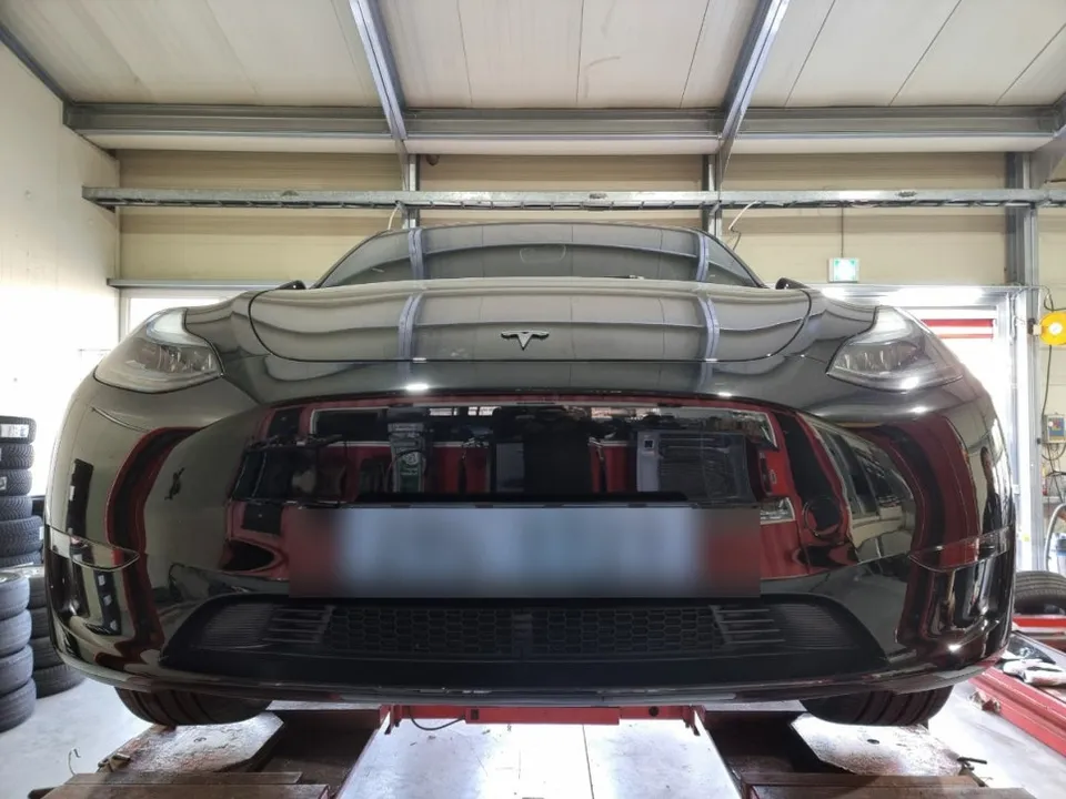 Tesla Model Y wheel repair - Tesla Model Y Wheel Repair & Painting Review photo 3
