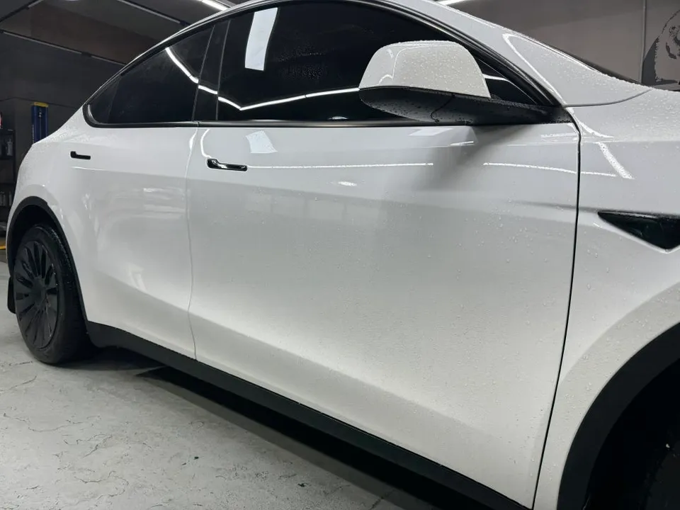 Tesla Model Y oem options - Tesla Model Y Oem Options Installation Review — Cost photo 4