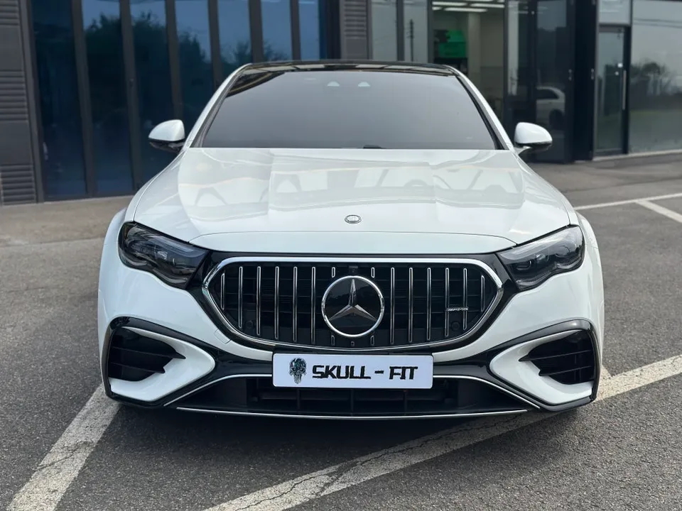 Mercedes-Benz Eクラス PPF施工事例｜費用目安・仕上がり 施工写真 1-1