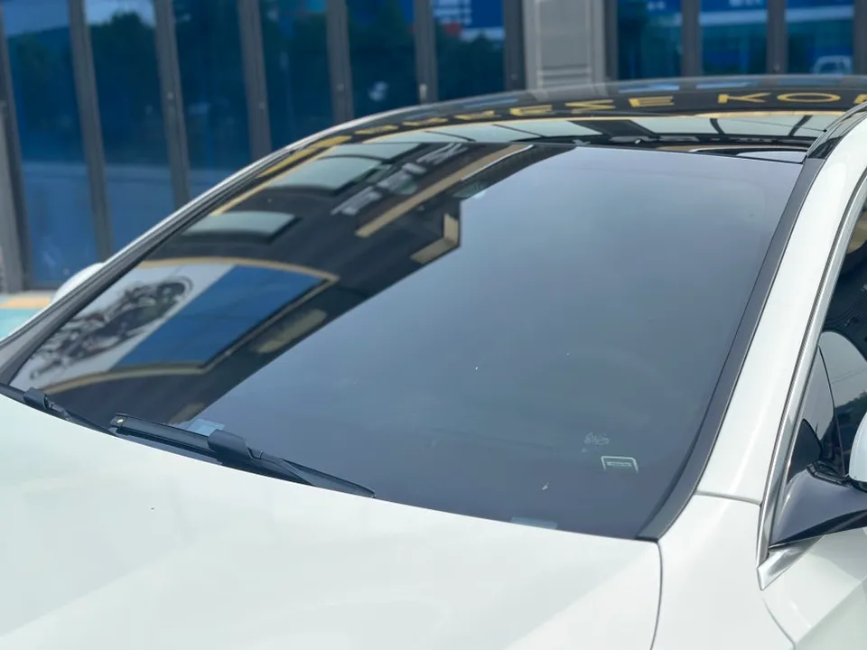 Mercedes-Benz Eクラス PPF施工事例｜費用目安・仕上がり 施工写真 2-1