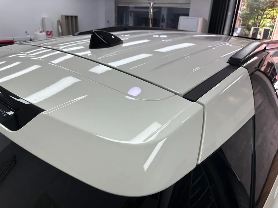 KG Mobility Torresのカーラッピング事例|費用目安・仕上がり 施工写真 2-2