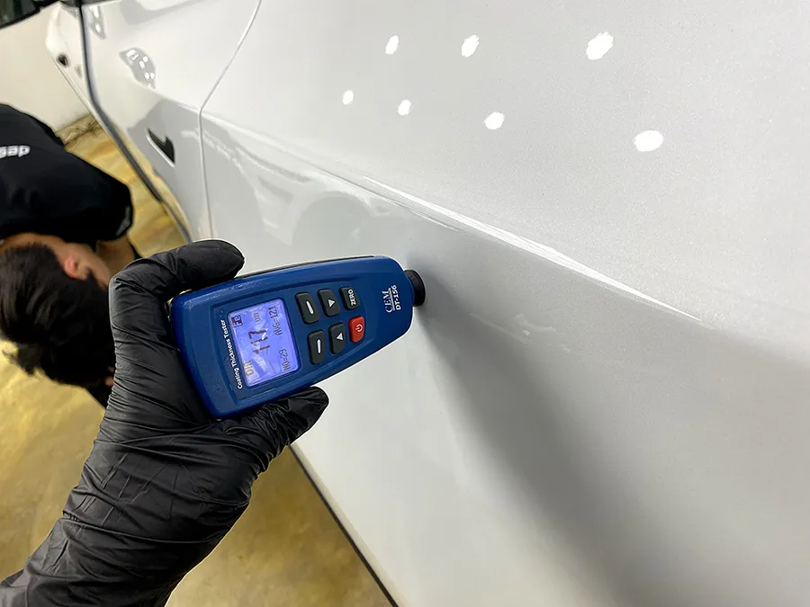 Tesla Model Yのカーフィルム施工事例|費用目安・仕上がり 施工写真 1-3