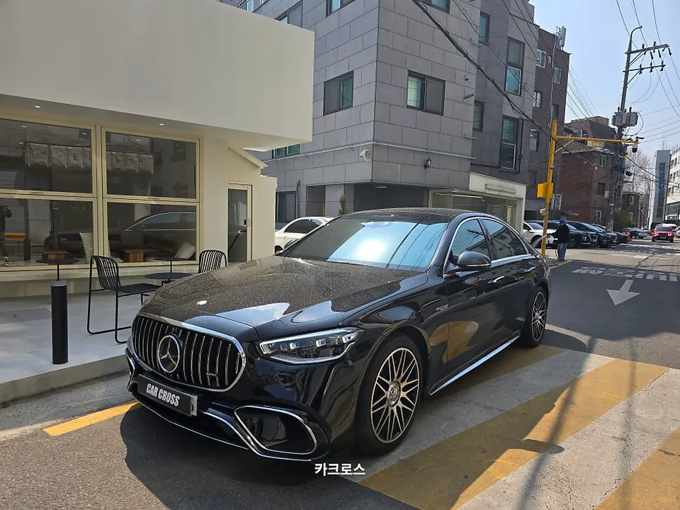 メルセデス・ベンツ Sクラス W223のカーラッピング事例 施工写真 1-1