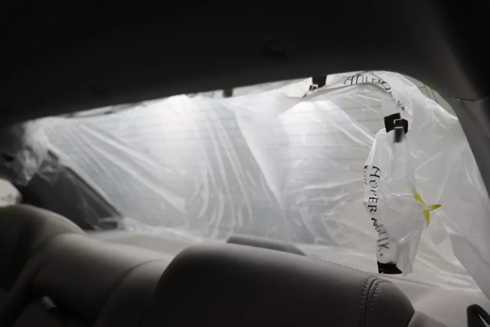 Hyundai Elantraのカーフィルム施工事例｜費用目安・仕上がり 施工写真 1-2