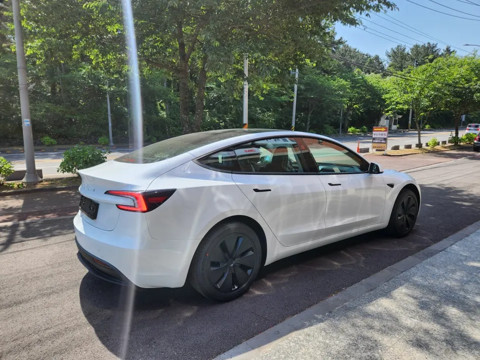 Tesla Model 3 PPF施工事例｜費用目安と仕上がり 施工写真 3-1