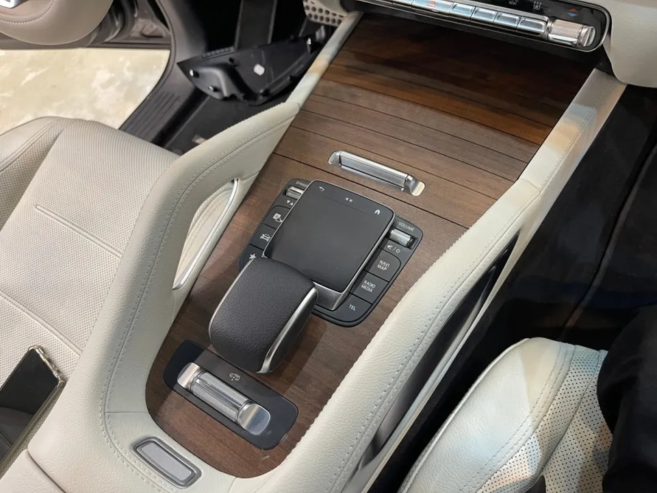 Mercedes-Benz GLEのカーラッピング事例｜費用目安・仕上がり 施工写真 3-3