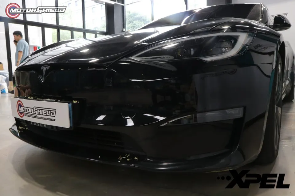 Tesla Model S PPF施工事例｜費用目安と仕上がり 施工写真 2-3