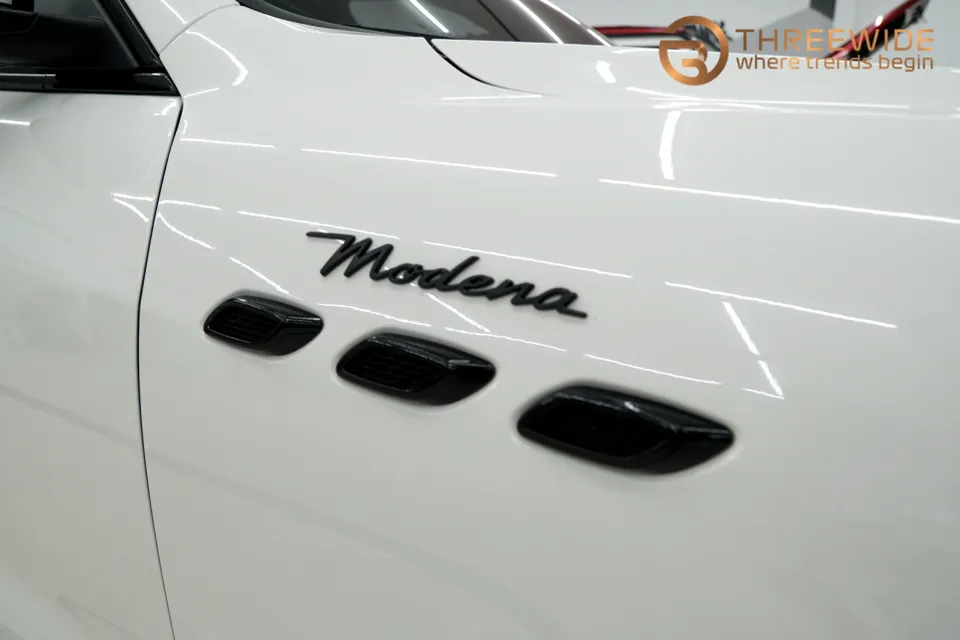 Maserati Levanteのカーラッピング事例|クロームdelete 施工写真 2-1