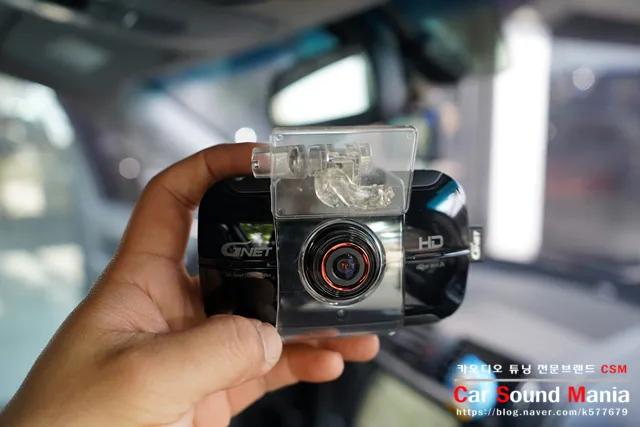 Kia Mohave dash cam - Kia Mohave Dash Cam Installation Review photo 3