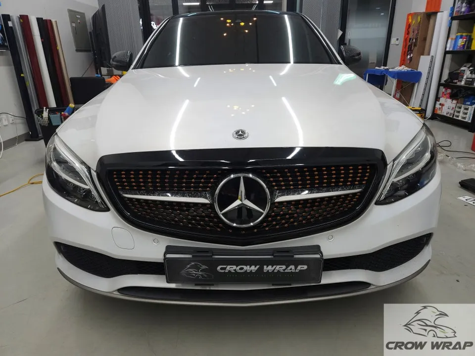 Mercedes-Benz Cクラスのカーラッピング事例|費用目安・仕上がり 施工写真 2-1