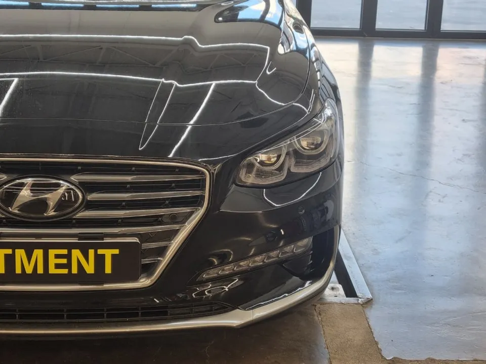 Hyundai Grandeur IG body kit - Hyundai Grandeur IG Body Kit Installation Review photo 3