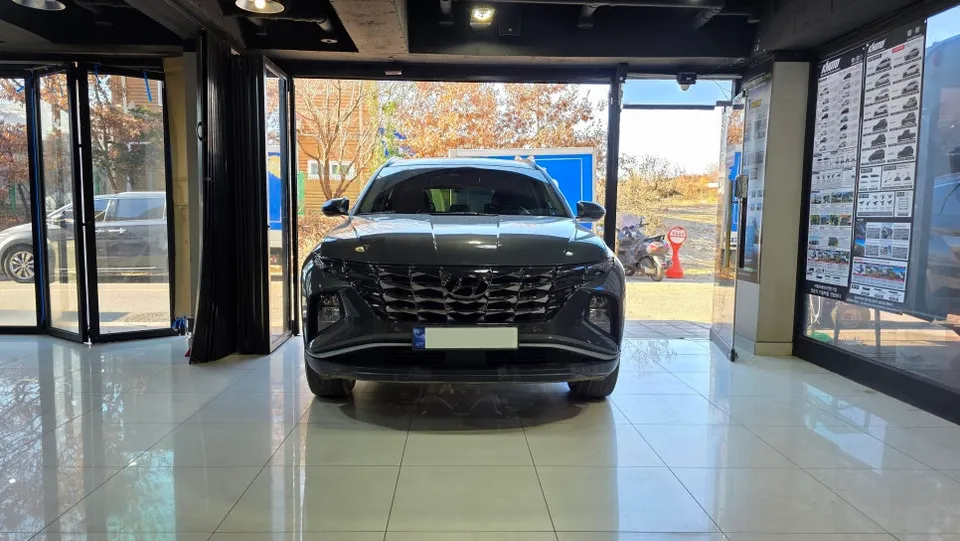 Hyundai Tucson NX4 ambient lighting installation result