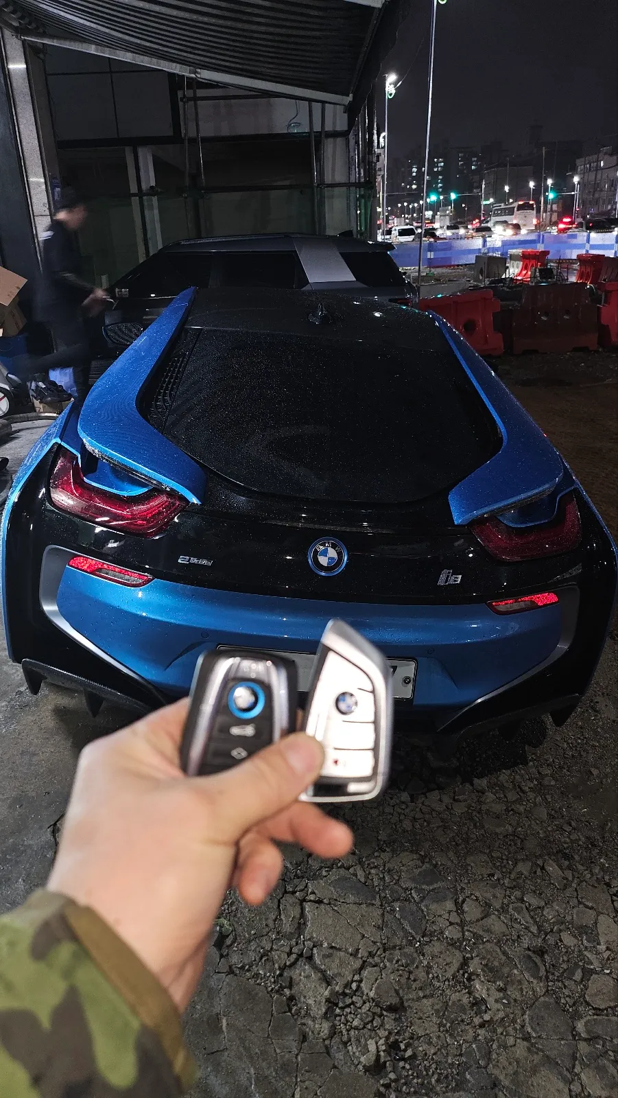 BMW i8 oem options installation result