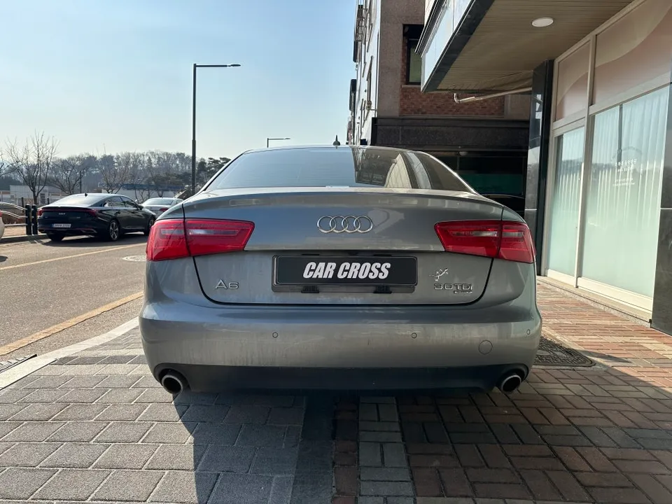 Audi A6のカーラッピング事例|サテンブラックとマットPPF 施工写真 1-2