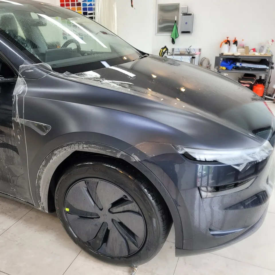 Tesla Model Y PPF施工事例|無光フィルムで高級感アップ 施工写真 3-2