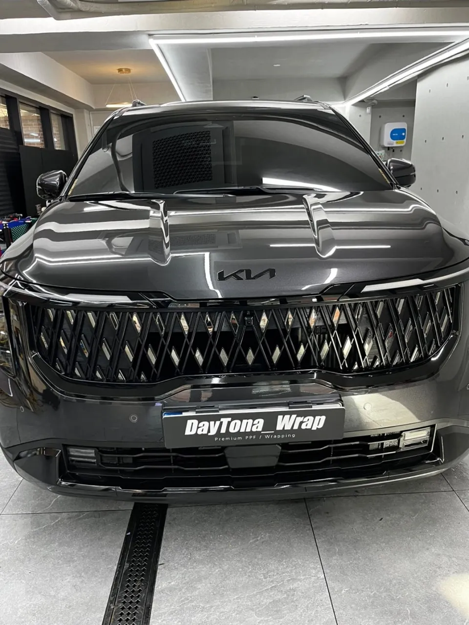 Kia Carnival vinyl wrap review