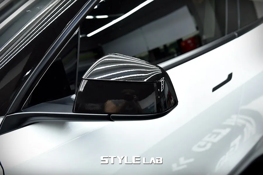 Tesla Model Y vinyl wrap - Tesla Model Y Vinyl Wrap Review: Gloss Black Two-Tone photo 4