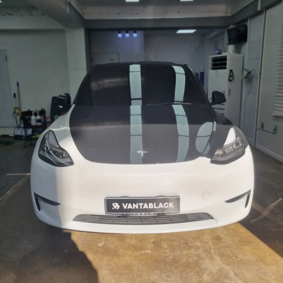 Tesla Model Yのカーラッピング事例|費用目安・仕上がり 施工写真 1-1