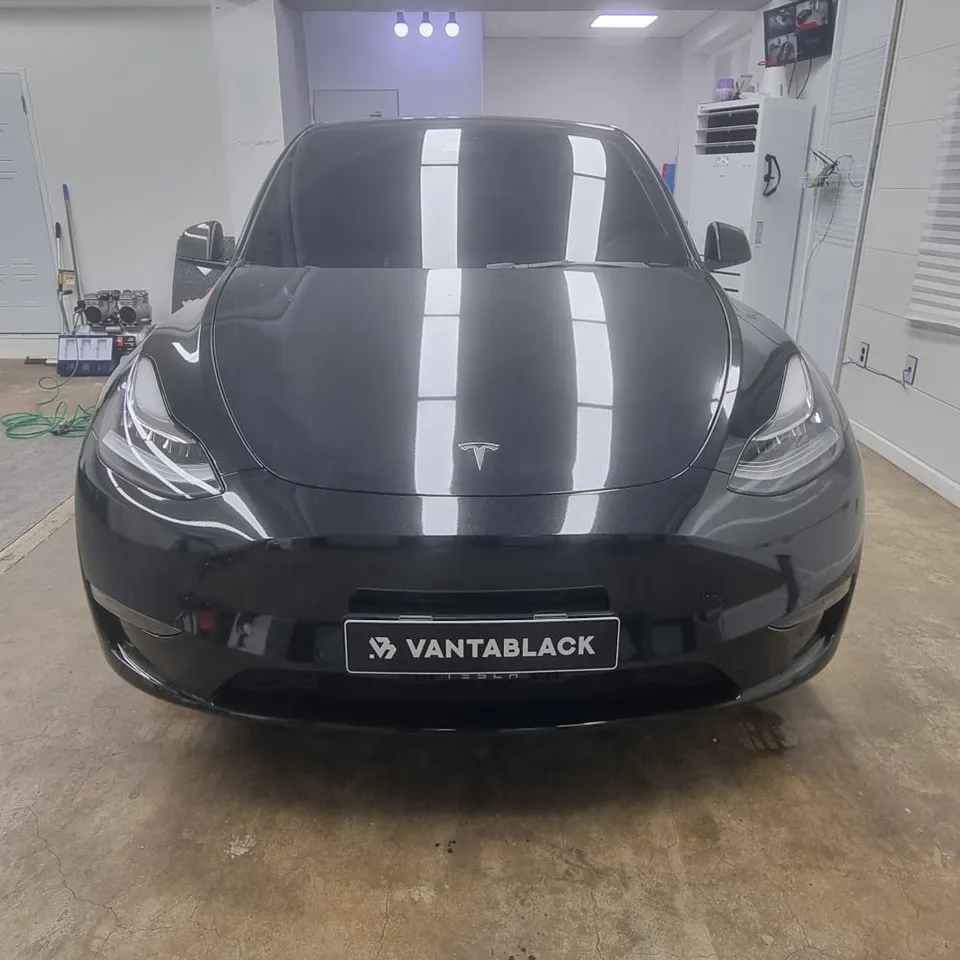 Tesla Model Yのカーラッピング事例|費用目安・仕上がり 施工写真 2-2