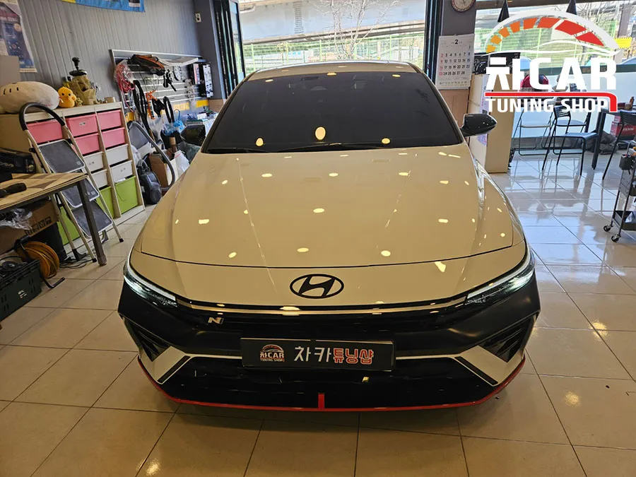 Hyundai Elantra CN7 OEM Options Review — Enhanced Features