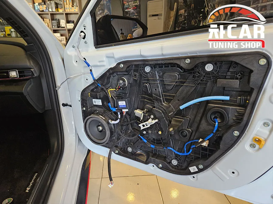 Hyundai Elantra CN7 oem options - Hyundai Elantra CN7 OEM Options Review — Enhanced Features photo 4