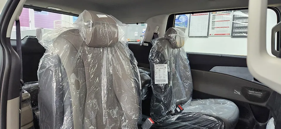 Kia Carnival seat ventilation - Kia Carnival Seat Climate Upgrade Review photo 5
