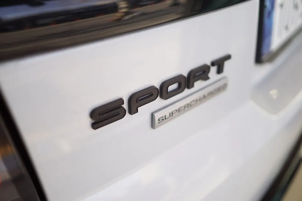 Land Rover Range Rover Sport Ambient Lighting Review — Cost photo 3