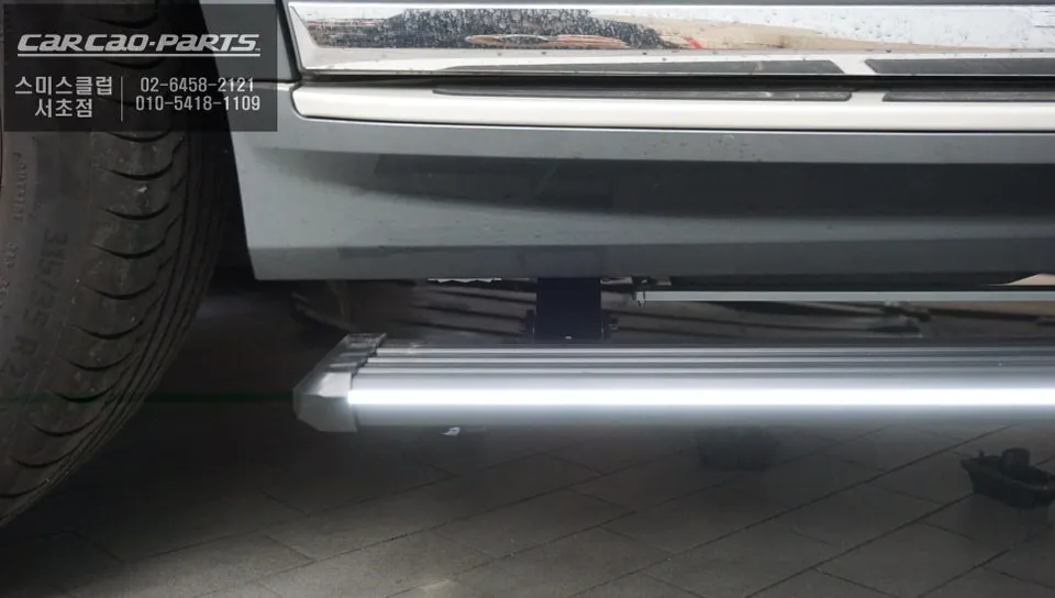 BMW X7 body kit - BMW X7 Electric Side Steps Review — Enhanced Access & Safety photo 4