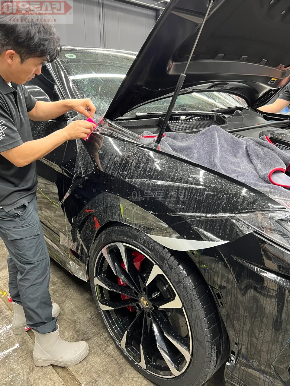 Lamborghini Urus PPF施工事例|費用目安と仕上がり 施工写真 3-2