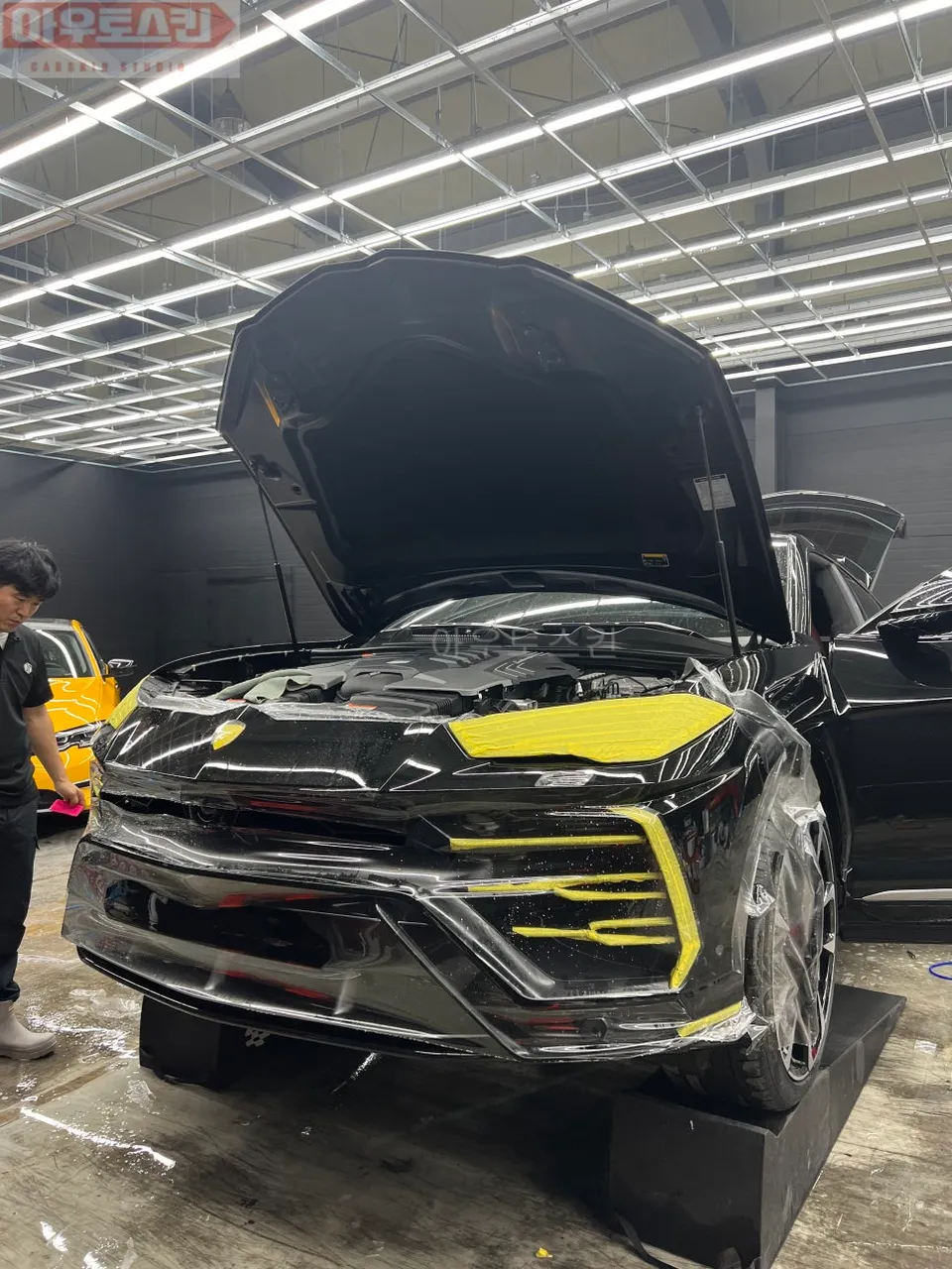 Lamborghini Urus PPF施工事例|費用目安と仕上がり 施工写真 1-3