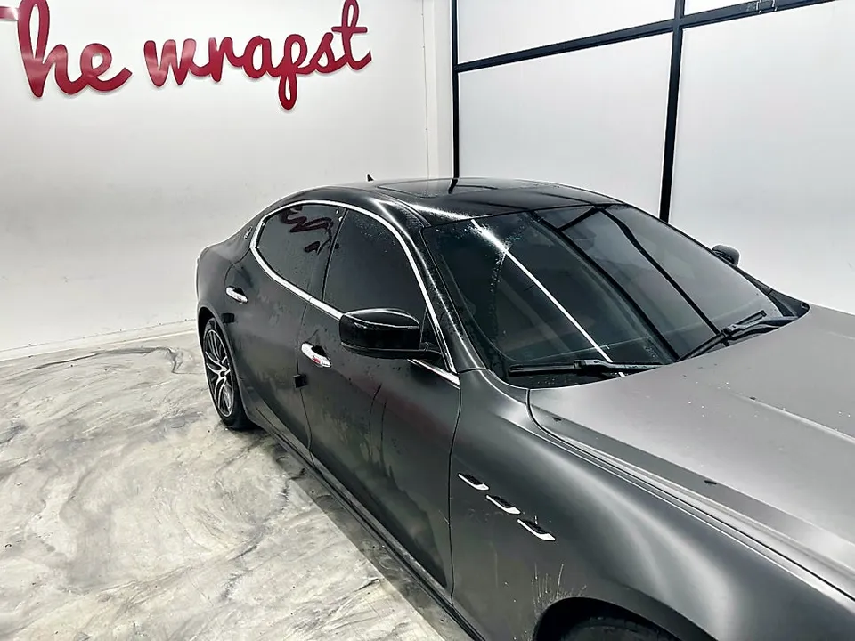 Maserati Ghibliのカーラッピング事例｜費用目安・仕上がり 施工写真 2-3