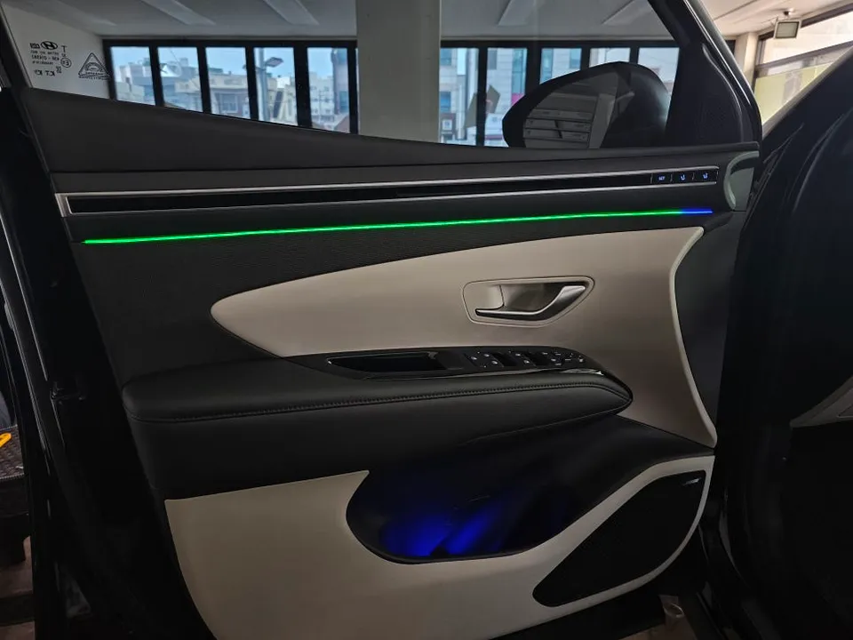 Hyundai Tucson NX4 ambient lighting - Hyundai Tucson NX4 Ambient Lighting Review: Cost & Results photo 4