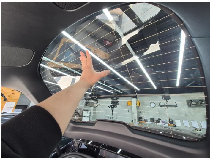 Tesla Model Yのカーフィルム施工事例|費用目安・仕上がり 施工写真 3-1