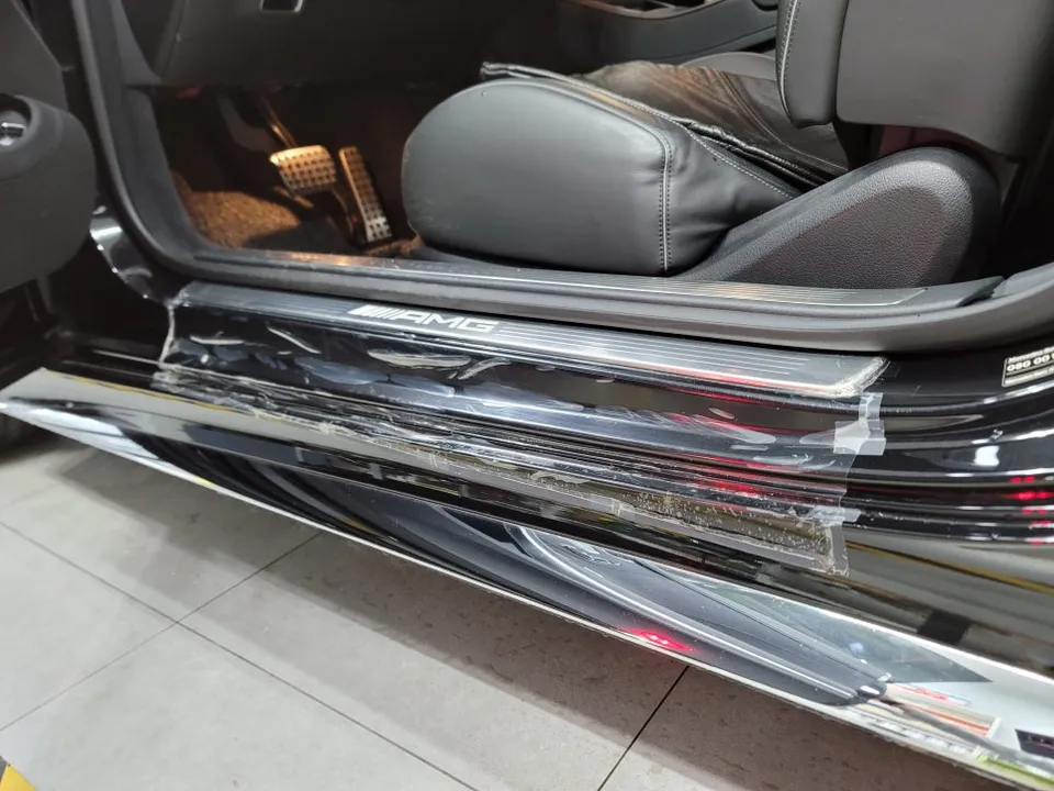メルセデス・ベンツ S63 AMG 部分ラッピング事例 施工写真 1-2