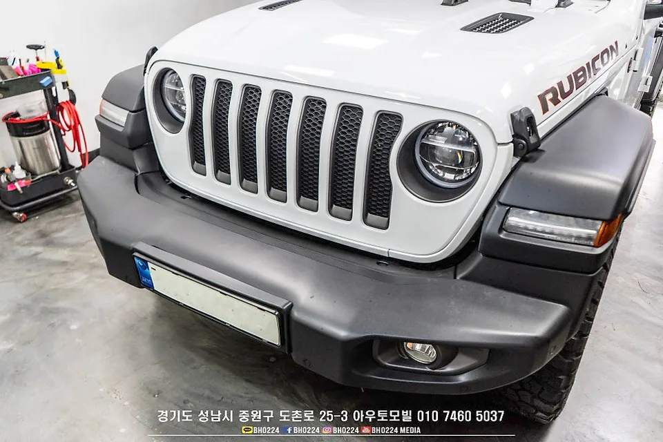 Jeep Wrangler Rubicon lighting upgrade - Jeep Wrangler Lighting Upgrade Review — Enhanced Aesthetics & Fun photo 5