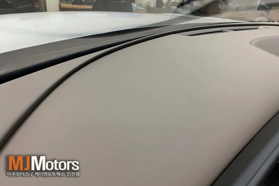 Genesis G80 window tinting - Genesis G80 Window Tinting Review — Privacy & UV Protection photo 3