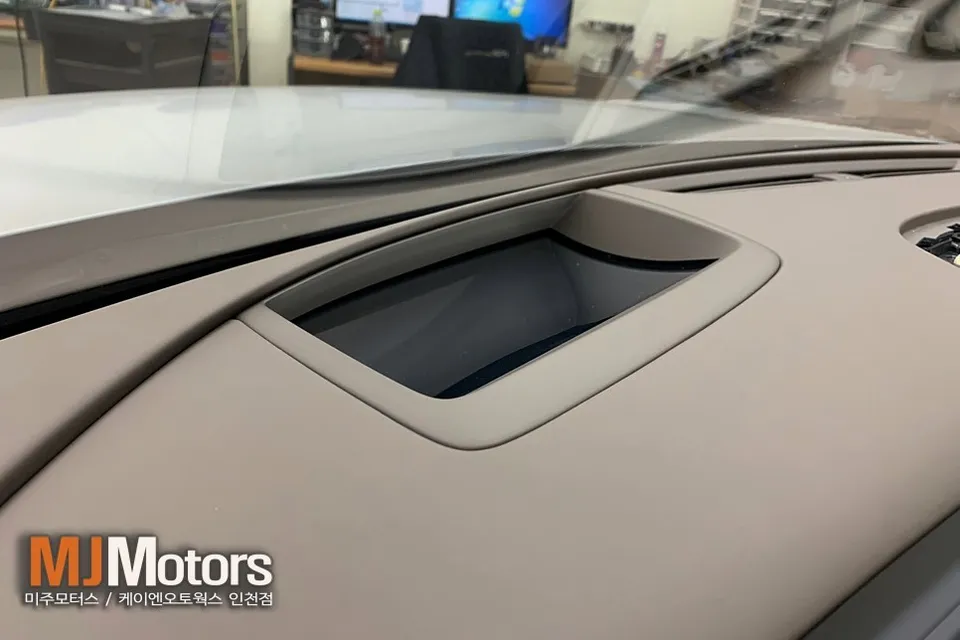 Genesis G80 window tinting - Genesis G80 Window Tinting Review — Privacy & UV Protection photo 6