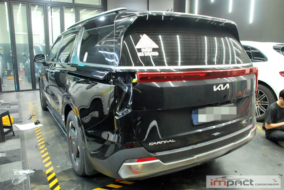 Kia Carnival KA4 PPF施工事例｜費用目安と仕上がり 施工写真 3