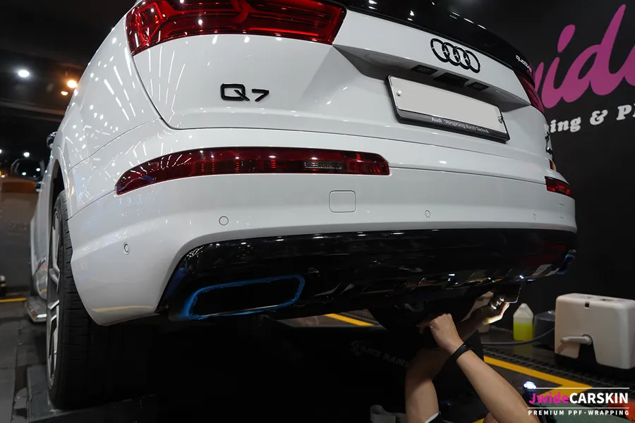 Audi Q7 ppf - Audi Q7 PPF Review: Chrome Delete & Full Wrap photo 4