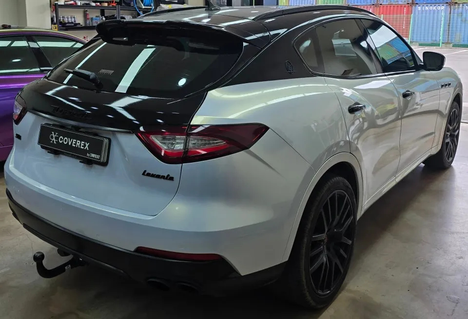 Maserati Levante vinyl wrap - Maserati Levante Vinyl Wrap Review: Stunning White Pearl Two-Tone photo 5