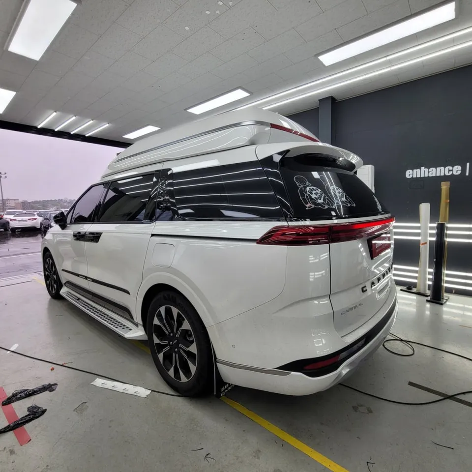Kia Carnival KA4のカーラッピング事例|費用目安・仕上がり 施工写真 1-3