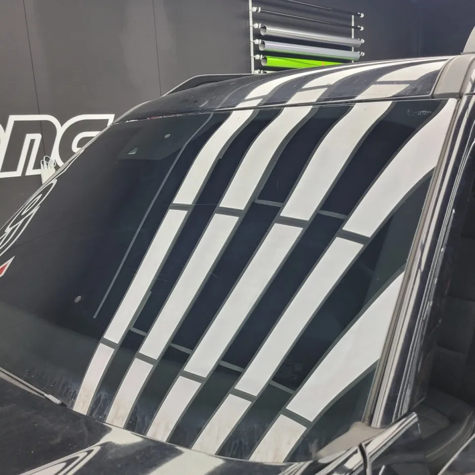Ford Broncoのカーフィルム施工事例|費用目安・仕上がり 施工写真 3-2