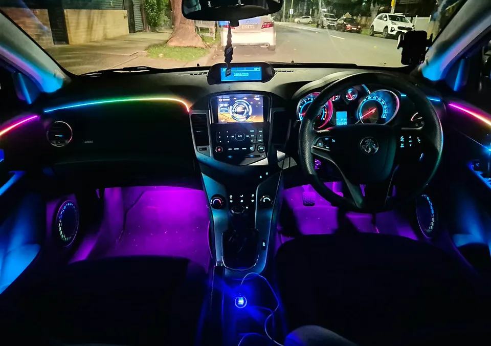 Chevrolet Cruze ambient lighting installation result